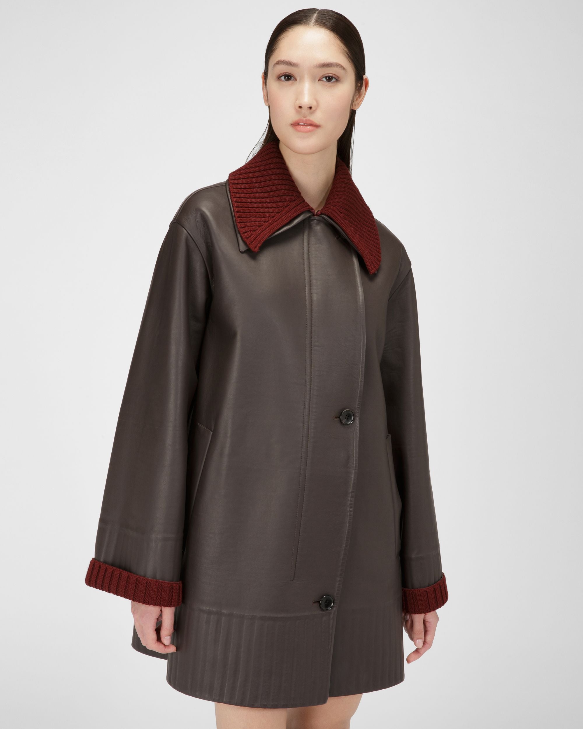 Cappotto In Pelle Marrone Scuro Con Finiture In Maglia - Donna - Bally - 01