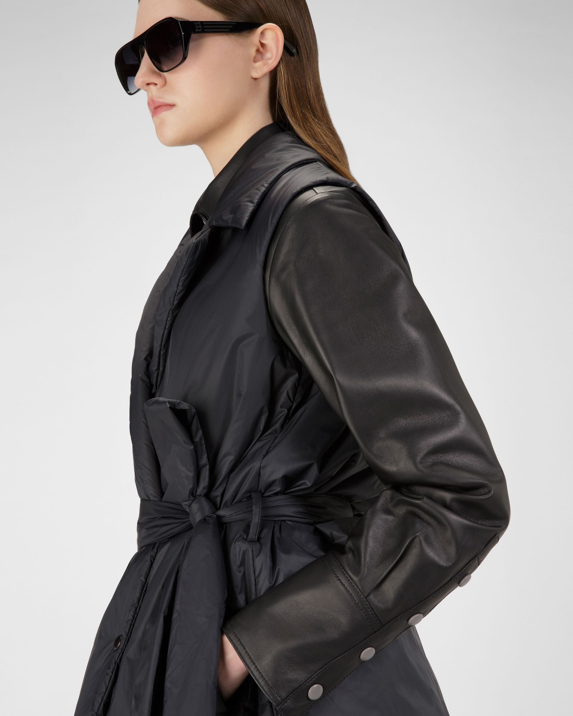 Gilet Imbottito In Nylon Nero - Donna - Bally - 02