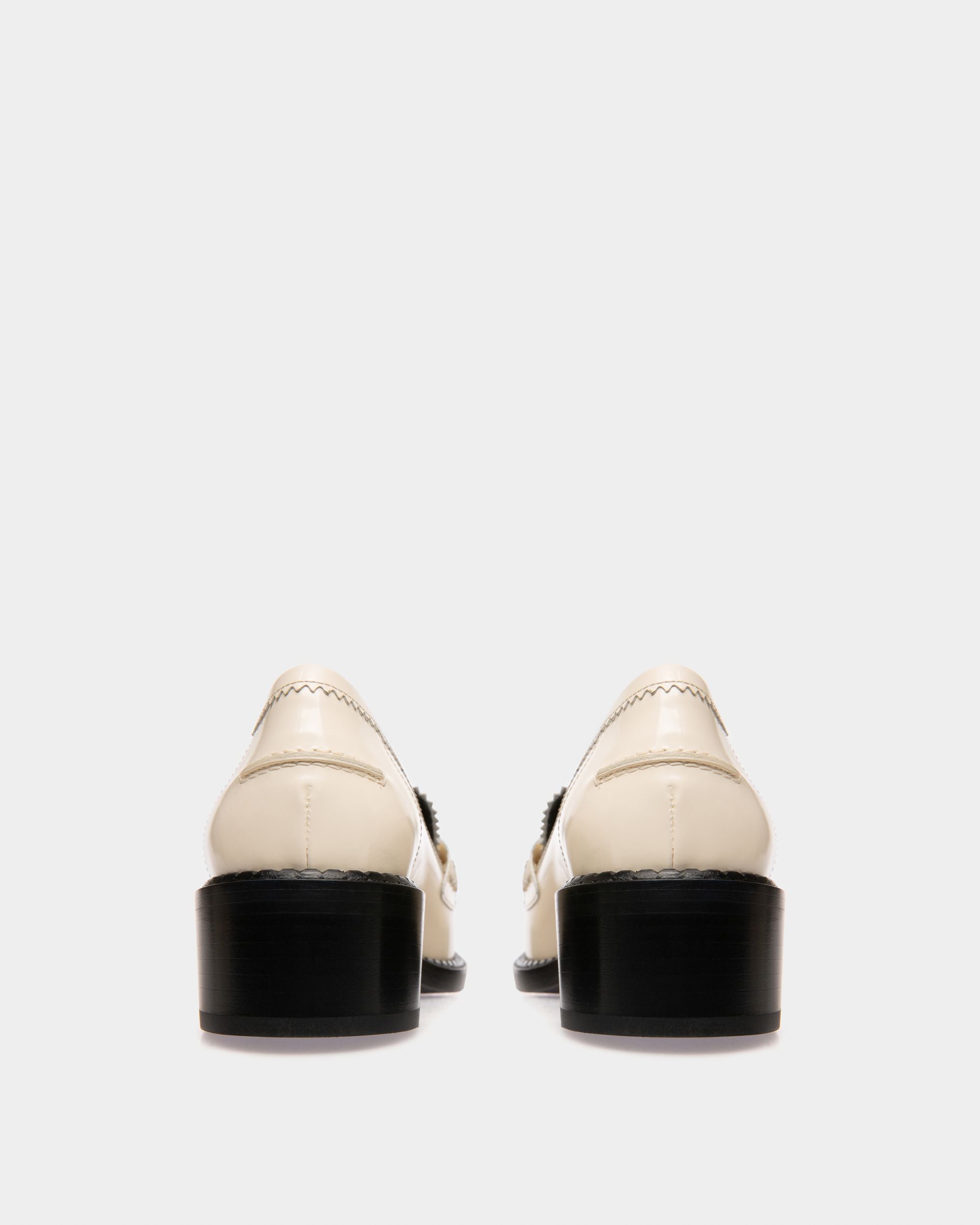 Ellyane Mocassini In Pelle Avorio - Donna - Bally - 04