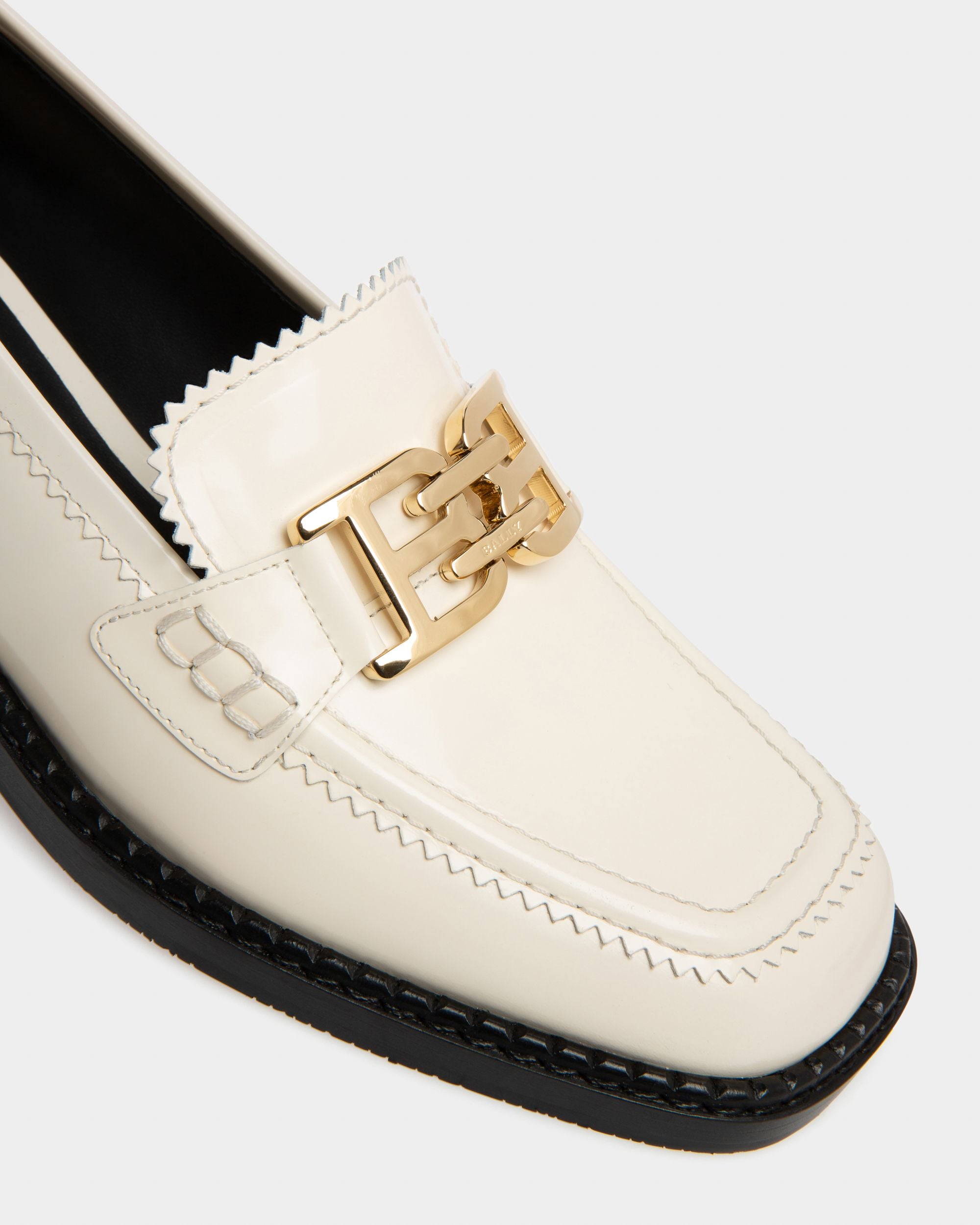 Ellyane Mocassini In Pelle Avorio - Donna - Bally - 05
