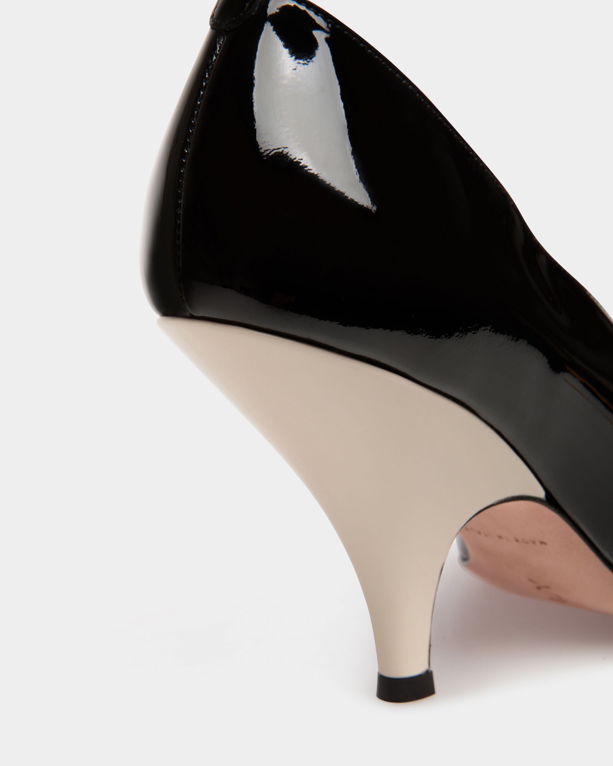Décolleté Katy In Pelle Nera E Avorio - Donna - Bally - 05