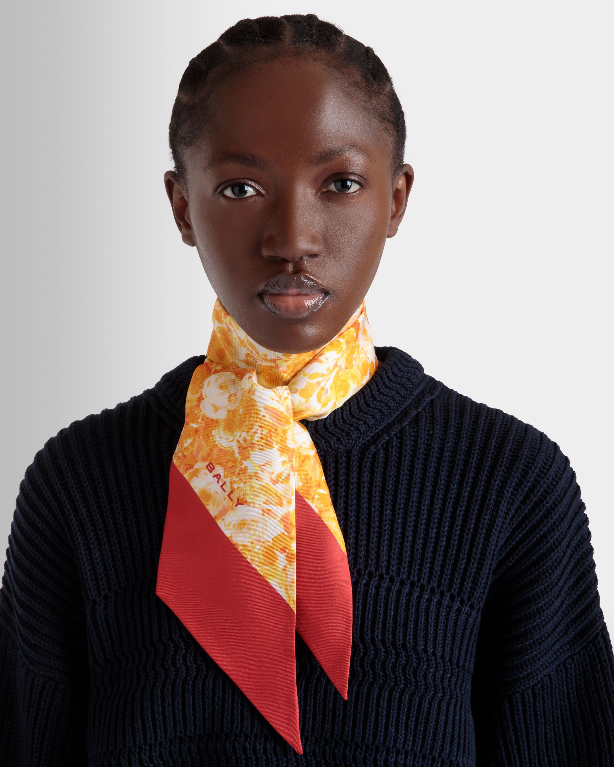 Foulard In Seta Koi Orange Con Stampa Rosengarten - Donna - Bally - 02