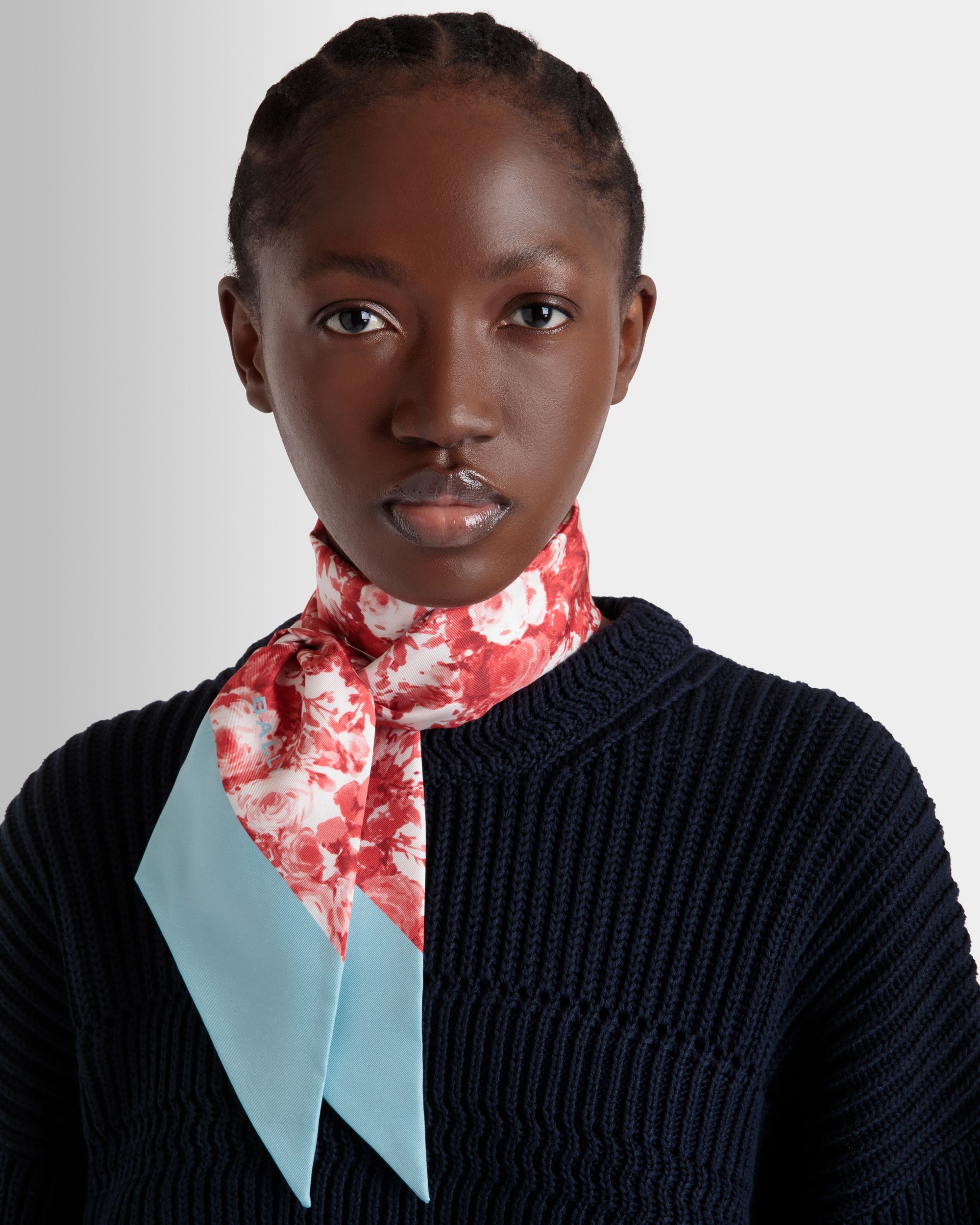 Foulard In Seta Rossa Con Stampa Rosengarten - Donna - Bally - 02